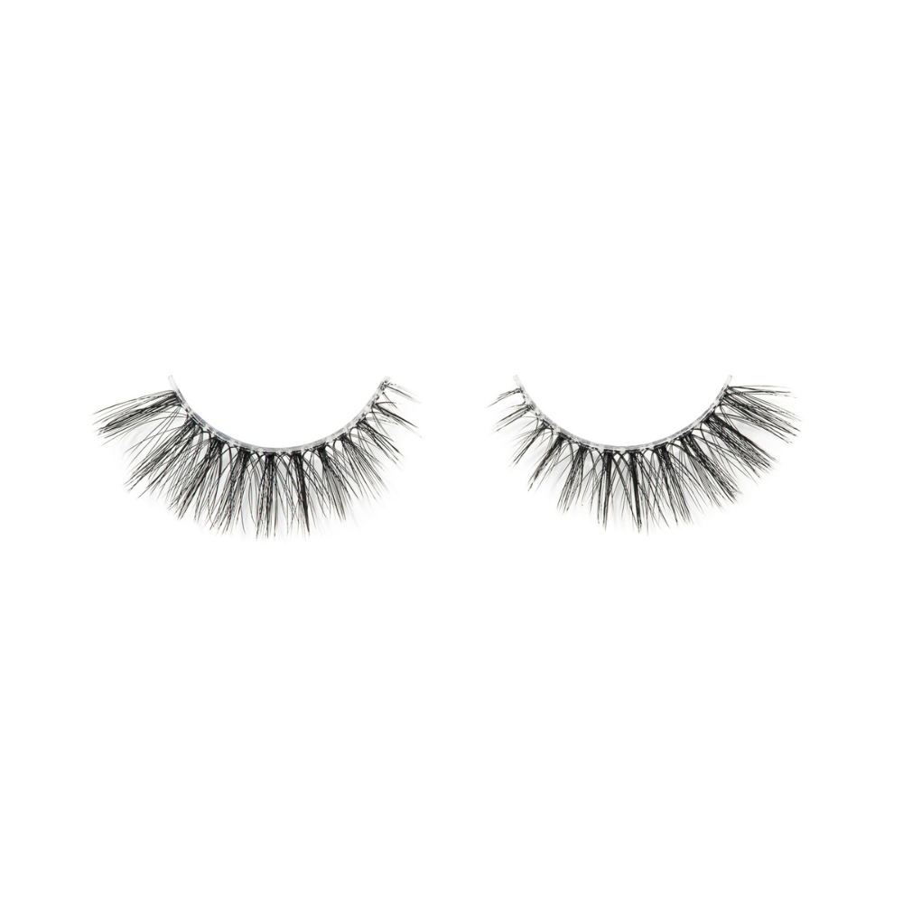 Enticing False Lashes